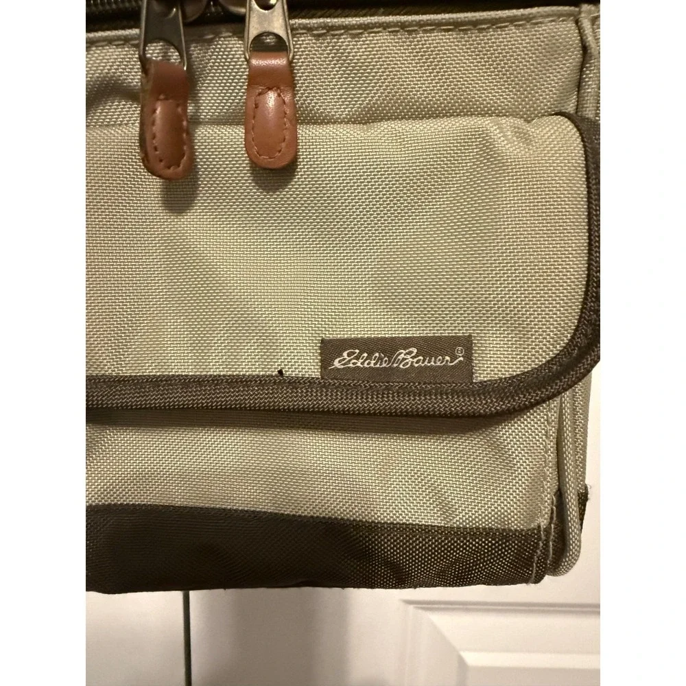 Eddie Bauer‎ Insulated Lunch Bag Cooler Medium Olive Green Brown Crossbody Strap